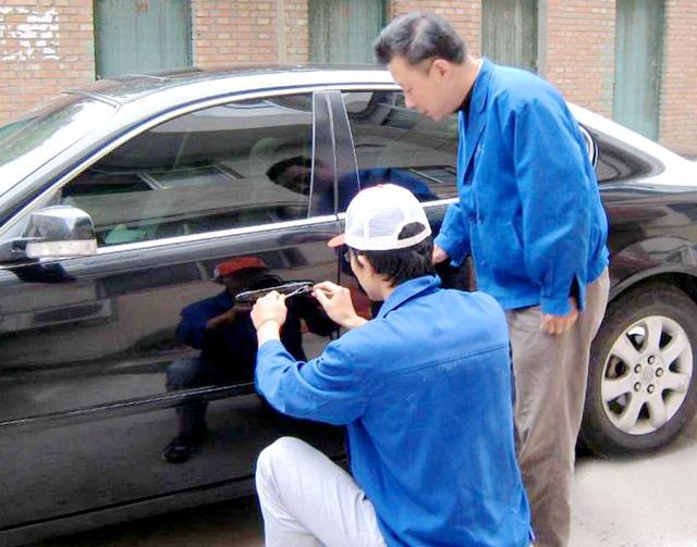 弥勒开锁公司：车钥匙坏了怎么办